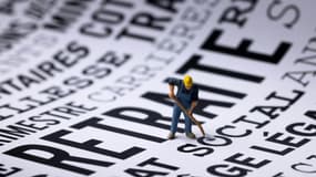 Une figurine sur des impressions liées à la réforme des retraites, le 18 janvier 2023 à Paris