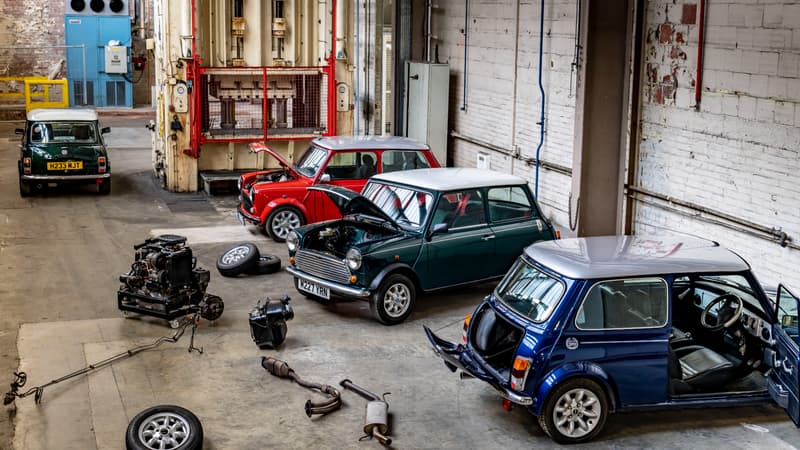 Une équipe dédiée de l'usine Mini d'Oxford a élaboré un programme de conversion afin de pouvoir proposer du rétrofit aux possesseurs de Mini Classic.