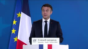 Emmanuel Macron pendant une conférence de presse à Bruxelles le 1er février 2024