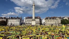 La fête à Nantes le 8 mai 2022 pour fêter le titre des Canaris en Coupe de France