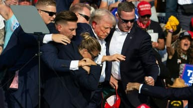 Donald Trump évacué par le Secret Service après avoir été visé par des tirs en plein meeting en Pennsylvanie, samedi. 