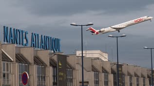 Un avion décollant de l'aéroport de Nantes Atlantique le 8 juin 2020