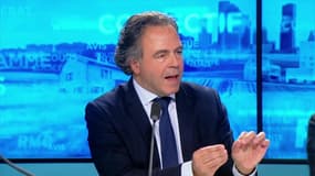 Pour Luc Chatel, "Emmanuel Macron a écrit le programme économique qui nous a mis dans le mur"