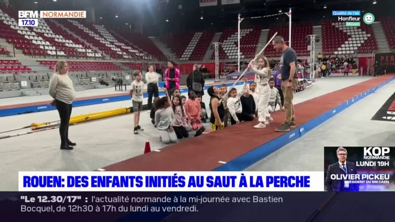 Rouen: des enfants initiés au saut à la perche