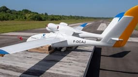 Le drone Eole mis au point par le CNES et l'Onera a réussi le largage d'une maquette de lanceur de satellites, lors de tests effectués au centre spatial guyanais de Kourou.