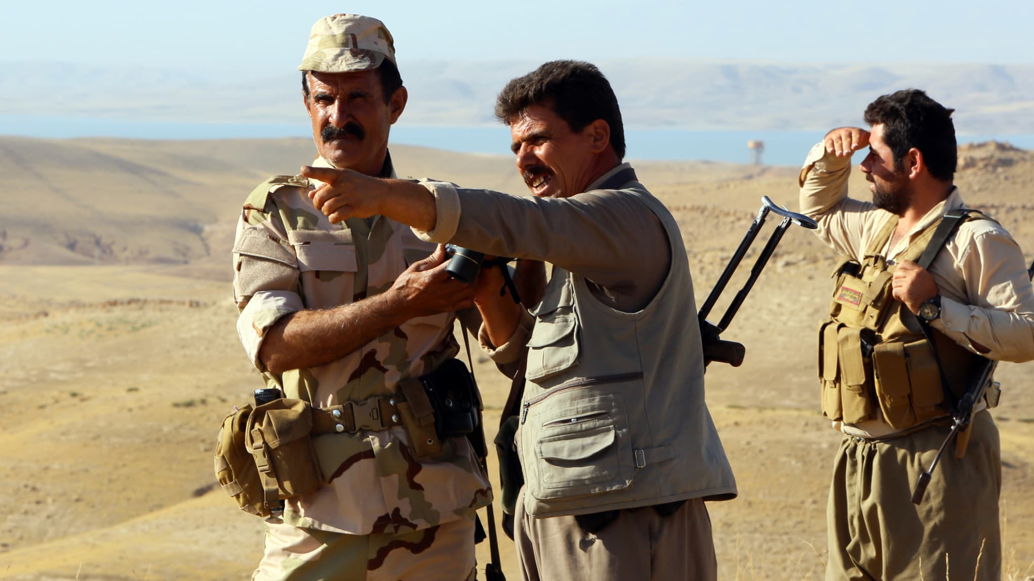 Des peshmergas prennent position près de la ville irakienne de Zumar, dans la province de Mossoul, le 4 septembre 2014. Des peshmergas prennent position près de la ville irakienne de Zumar, dans la province de Mossoul, le 4 septembre 2014.