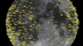 Image de centaines d'impacts de météorites sur la Lune détectés par la Nasa. La Nasa a capturé le 17 mars dernier les images de l'explosion d'un météorite de 40 kg sur la surface lunaire, la plus puissante jamais enregistrée par l'agence spatiale américai