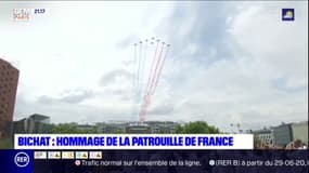 Paris: la patrouille de France a survolé l'hôpital Bichat pour rendre hommage aux soignants