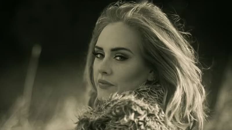 Adele dans le clip hello, réalisé par Xavier Dolan