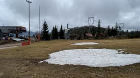 Très peu de neige au Lac Blanc cette saison. 
