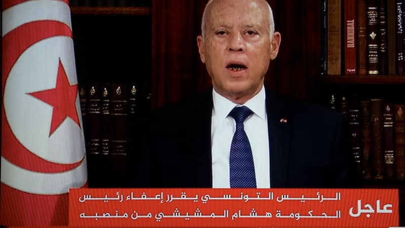 Le président tunisien lors de son allocution pour geler le Parlement.