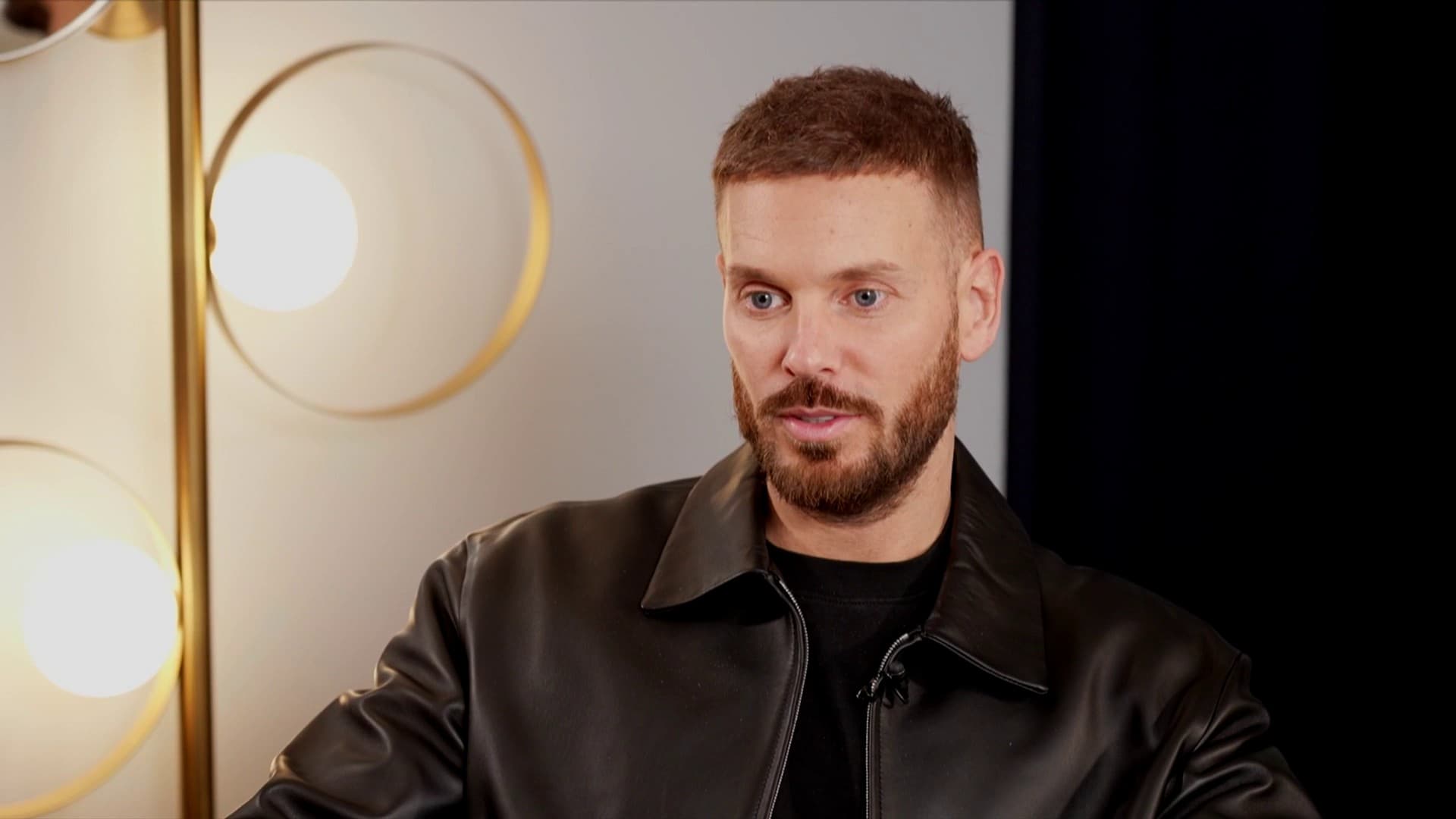 "On passera un moment incroyable": M. Pokora invitera sur scène ses fans  pendant sa nouvelle tournée