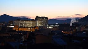 Un homme blessé aux jambes a été admis à l'hôpital de la Timone a Marseille dans la nuit du 13 au 14 août