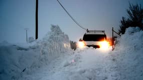 En raison des fortes chutes de neige, de nombreux accidents ont eu lieu ces deux derniers jours, afin d'être bien couvert, mieux vaut avoir une assurance tous risques