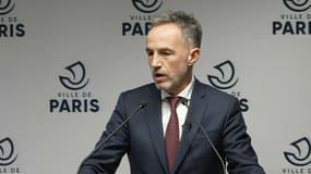 Emmanuel Grégoire, premier adjoint à la mairie de Paris, a défendu les actions de la municipalité ce mardi 14 mars 2023 face à la grève des éboueurs.