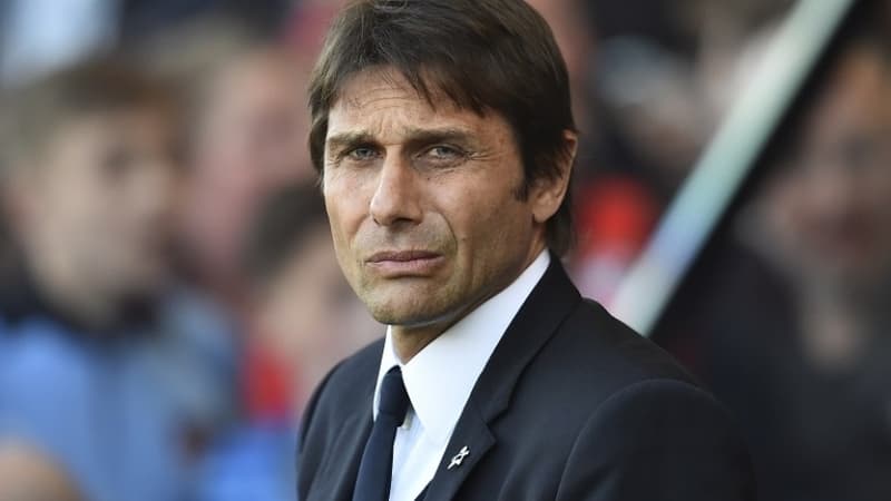 Antonio Conte est bien en place à Chelsea mais l'Inter serait prêt à lui proposer un énorme contrat.