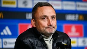 Franck Haise face à la presse après la défaite de Nice contre Lyon en Ligue 1, le 1er décembre 2024
