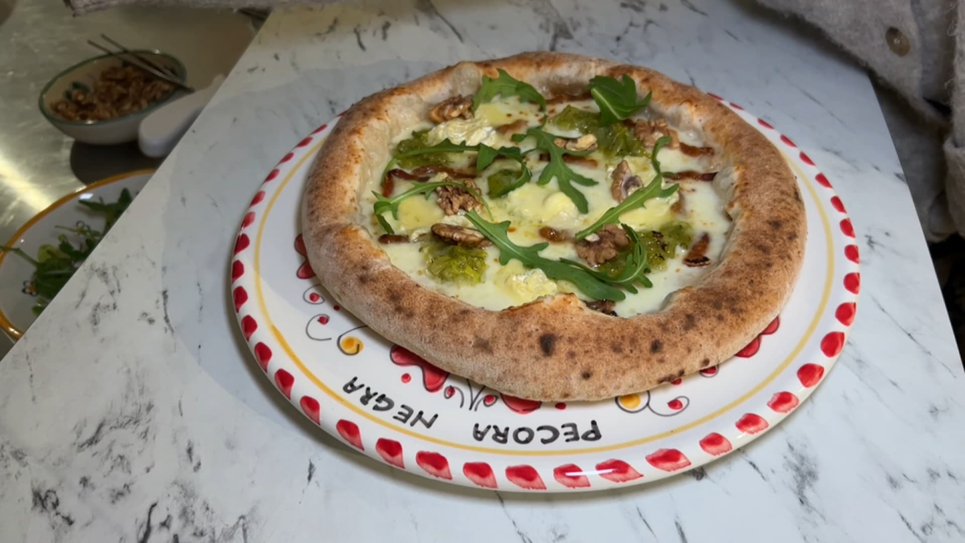 La pizza "lyonnaise" de Mauro Colagreco.