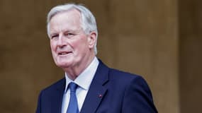 Le nouveau premier ministre Michel Barnier à Matignon pour la passation de pouvoir, le 5 septembre 2024 à Paris