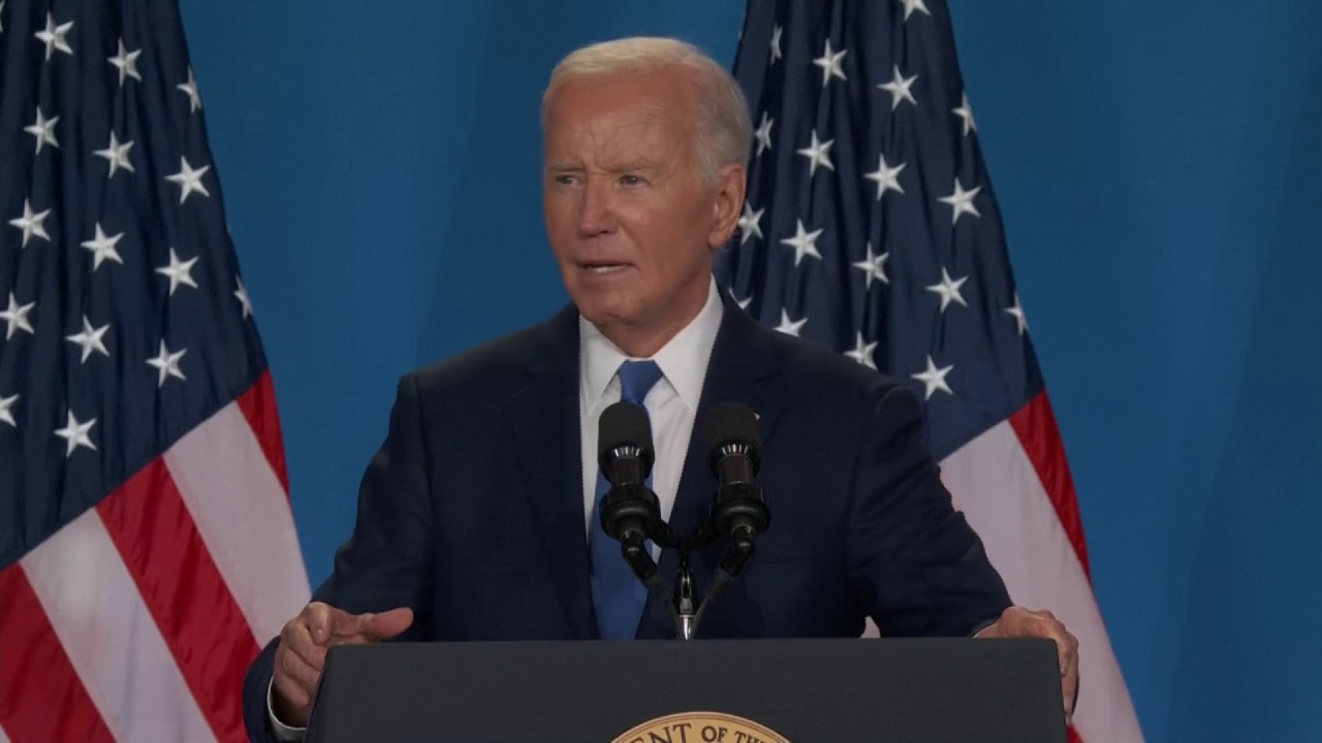 Joe Biden intensifica los errores en una importante conferencia de prensa y no confirma completamente su bando