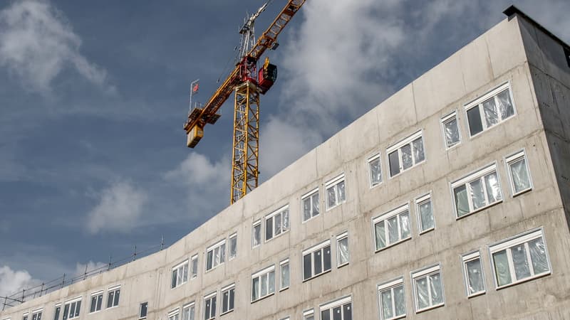 Les mises en chantier de logements neufs ont affiché en France une baisse de 1% sur un an, les permis de construire, eux, ont progressé de 8,7%.