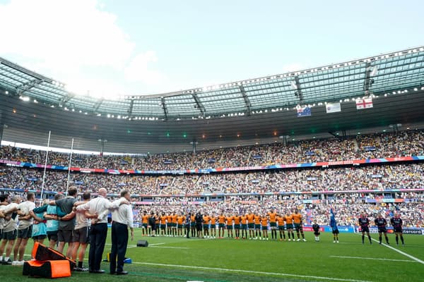 Les Australiens chantent leur hymne face à la Géorgie lors de la Coupe du monde de rugby au Stade de France, le 9 septembre 2023.