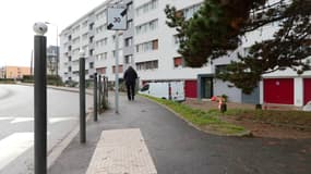 Une balle a terminé dans la vitre d'un appartement du quartier du Bois-des-Roches à Saint-Michel-sur-Orge.