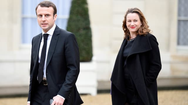 Sur les 308 articles contenus dans la loi Macron, plusieurs articles concernent directement le numérique comme l'obligation de raccorder en fibre optique les immeubles neufs ou de couverture mobile des zones blanches.