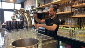 Les barmans et restaurateurs lillois se tiennent près.