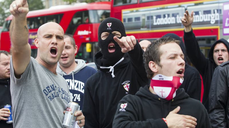 Des membres de l'English Defence League à Londres, le 20 septembre 2014. 