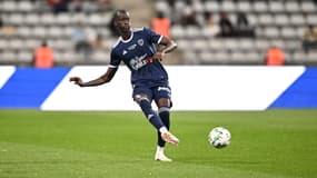 Moustapha Mbow avec le Paris FC en avril 2025.