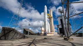 Une fusée européenne Ariane 6 sur sa zone de lancement, le 22 juin 2023 à Kourou, en Guyane française.