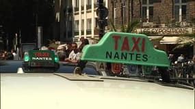 UberPOP: des taxis bloquent des sessions de recrutement à Marseille et Nantes