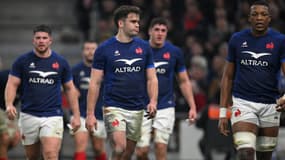 Les joueurs du XV de France à l'issue du match face à l'Irlande, le 3 février 2024.