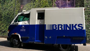 Un fourgon de l'entreprise Brink's