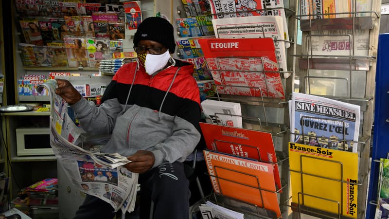 Kiosque à journaux à Marseille, en mai 2020