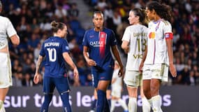 Ramona Bachmann, Marie-Antoinette Katoto, Damaris Egurrola et Wendie Renard lors de PSG-OL, le 1er octobre 2023.