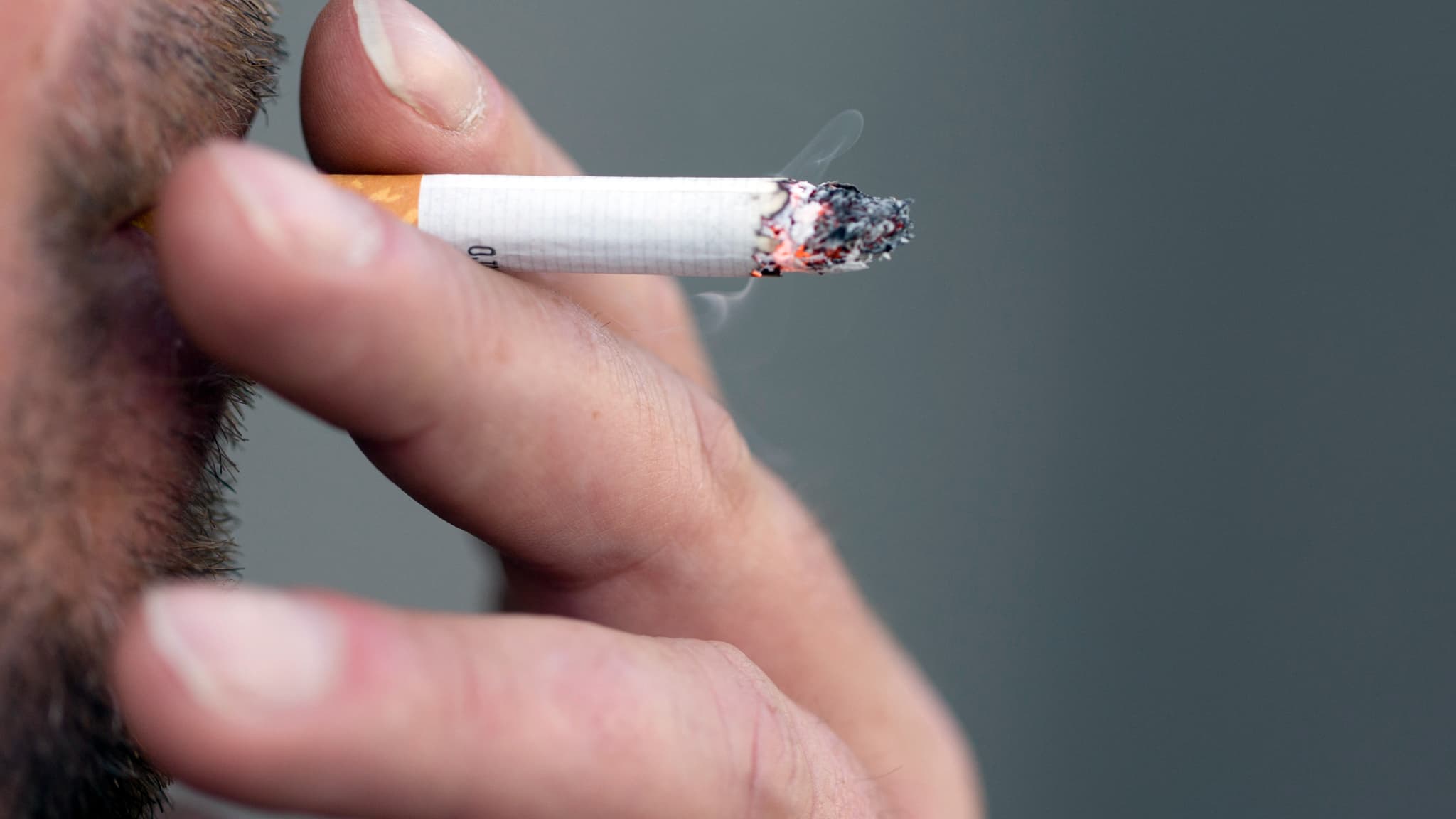 Cigarettes, tabac à rouler… les fumeurs pourront-ils bientôt en rapporter  beaucoup plus en France ?