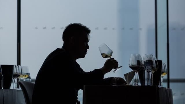 Dégustation à l'occasion du Vinexpo Asia-Pacific organisé en 2016 à Hong Kong.