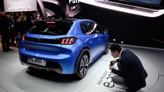 Fiat-Chrysler s'intéresse à la plate-forme CMP du groupe PSA (base de développement de la Peugeot 208 notamment), et surtout dans sa version a motorisation électrique.