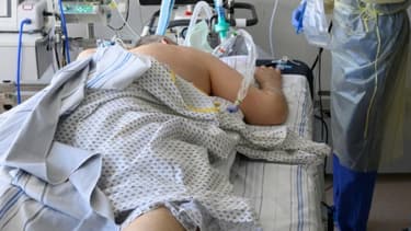 Malade du Covid-19 en réanimation à l'hopital Robert Bosch à Stuttgart, le 24 mars 2021