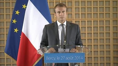 "Près de 30% des salariés travaillent déjà le dimanche", a souligné le ministre de l'économie Emmanuel Macron