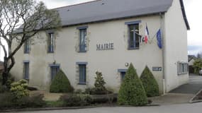 L'indemnité du maire ne peut pas être inférieure à 800 euros.