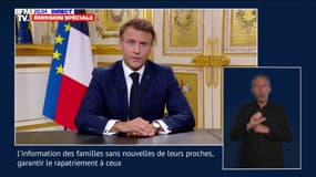 Emmanuel Macron sur Israël: "Un premier vol affrété arrive ce soir à Paris. D'autres vols sont prévus dans les prochaines heures et les prochains jours"