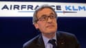 Au micro de Mathieu Sévin, le PDG d'Air France-KLM, Jean-Cyril Spinetta, a annoncé la poursuite de la restructuration du groupe, mais reste prudent sur les objectifs.