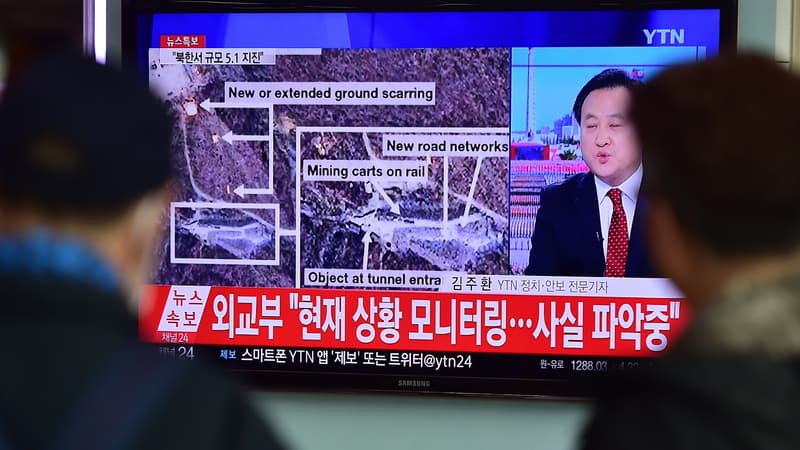 Des habitants de Séoul regardent les informations en provenance de Corée du Nord, le 6 janvier. 
