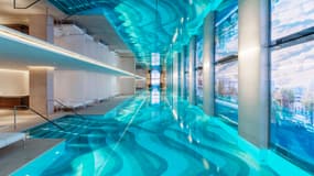 La piscine de l'hôtel Cheval Blanc Paris.
