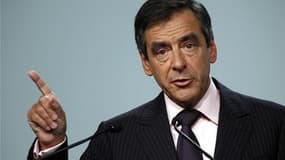 François Fillon a dévoilé mardi les priorités de son "gouvernement de combat", avant même l'intervention télévisée de Nicolas Sarkozy dans la soirée et son propre discours de politique générale mercredi prochain. /Photo prise le 21 septembre 2010/REUTERS/