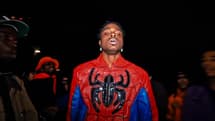 Capture d'écran du rappeur Yuz Boy dans le clip de sa chanson "Airbag"