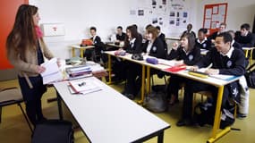 Des élèves de l'Internat d'Excellence de Sourdun (Seine-et-Marne) où l'uniforme est obligatoire, le 5 mars 2012.